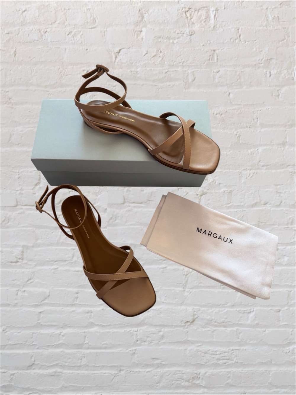🆕 Margaux leather The Flat Sandal in Dune Nappa